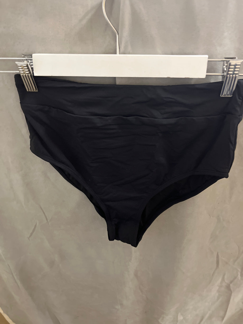 Holipick black 2 piece bathing suit with one strap
