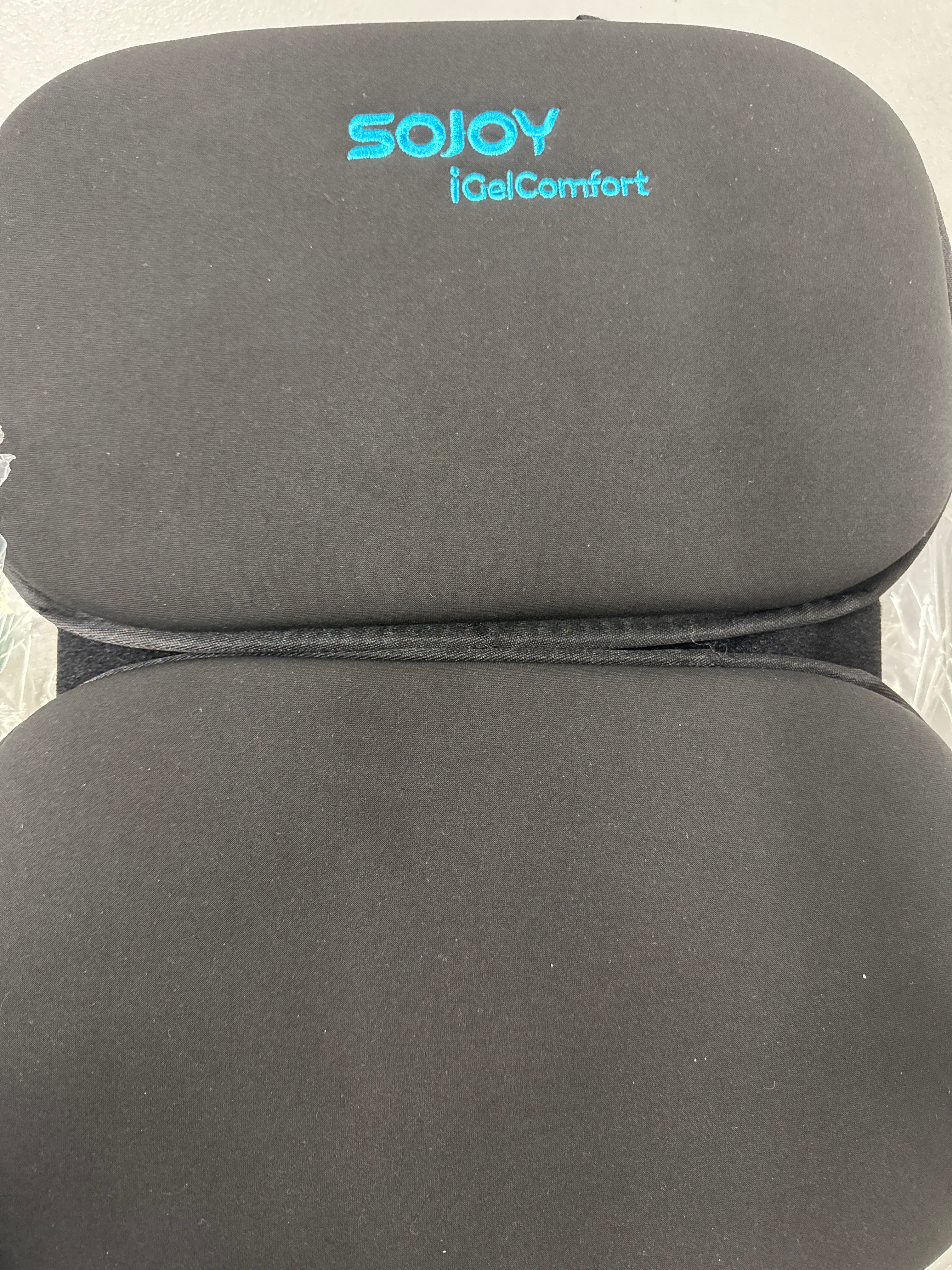 Sojoy iGelComfort 3 in 1 Foldable Gel Seat Cushion Featured with Memory Foam (A Must-Have Travel Cushion! Smart, Easy Travel Cushion) (Size: 18.5“ x 15" x 2")