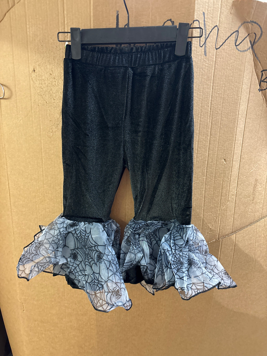 Girls Halloween pumpkin shirt and spider web pants (3-4Y)