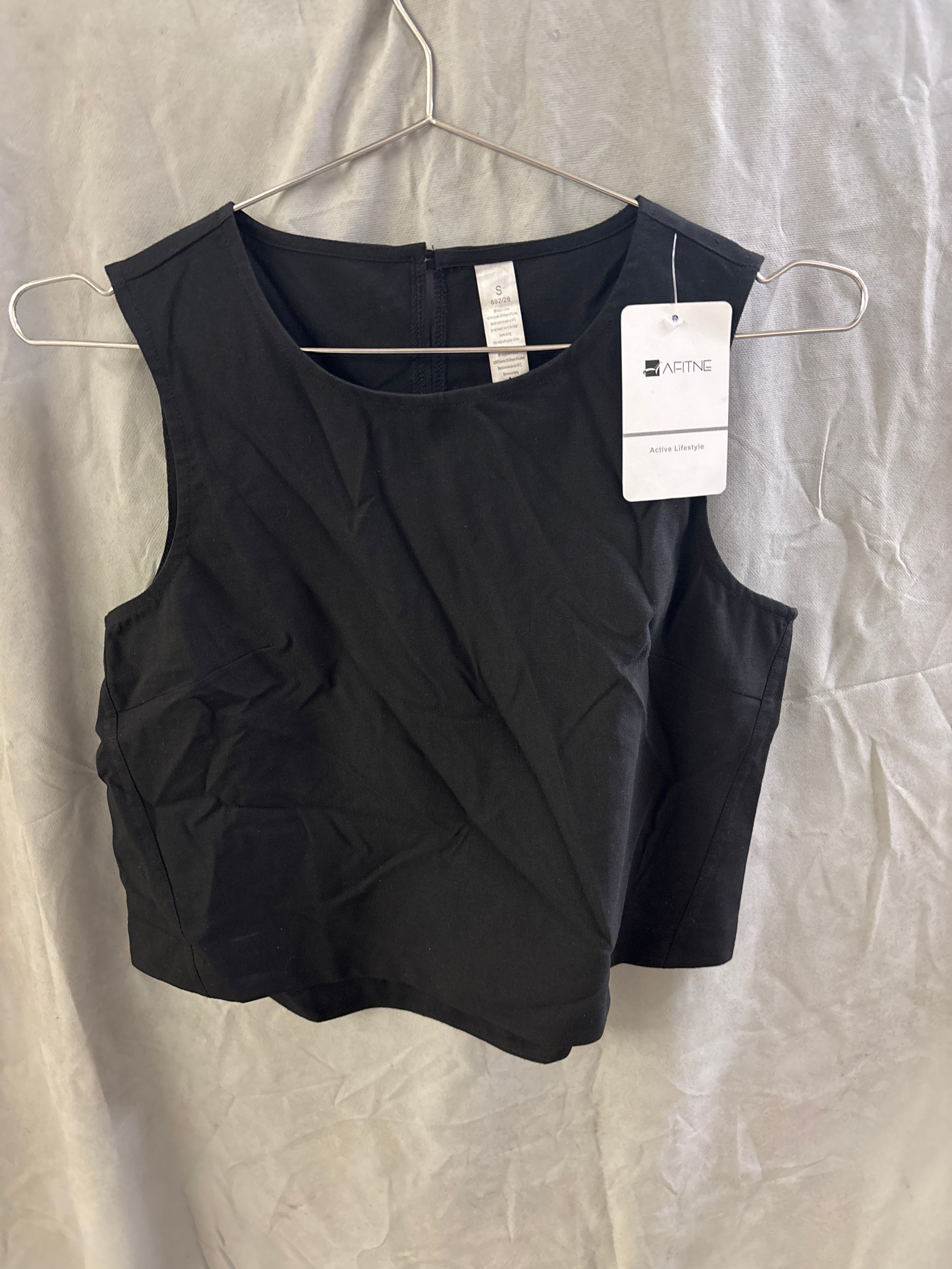 Women’s sleeveless shirt