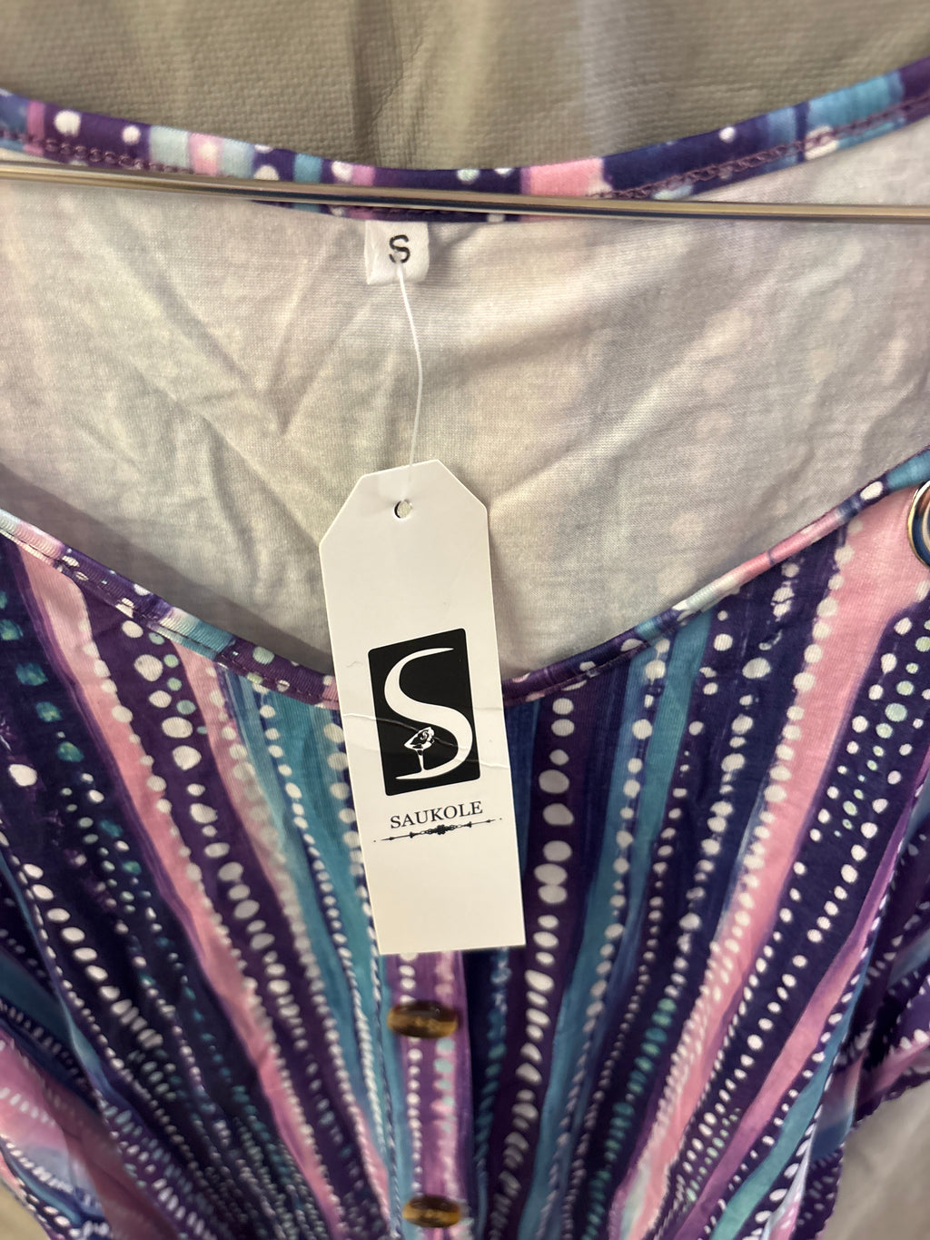 Women’s sleeveless shirt saukole