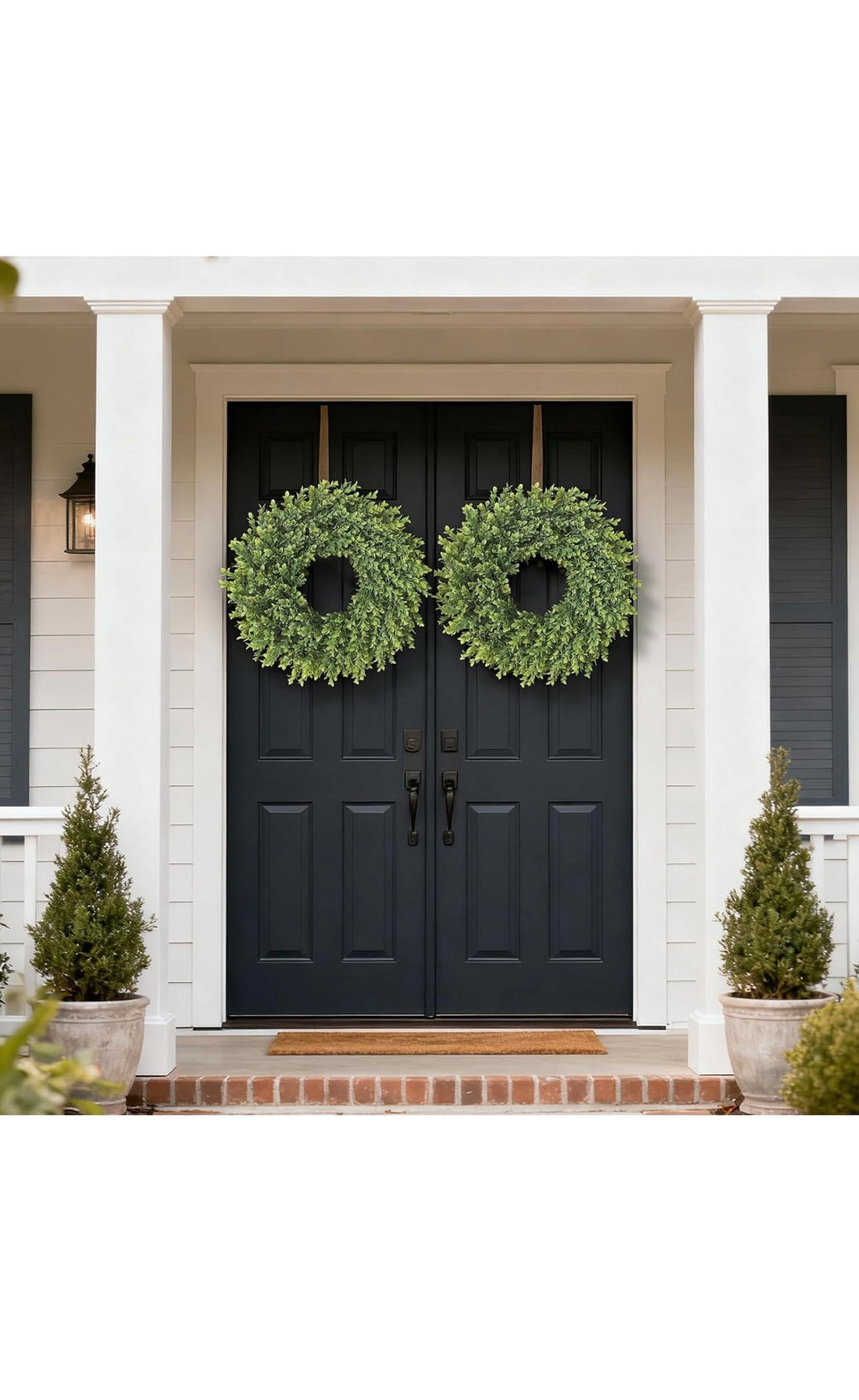 Artificial boxwood wreath