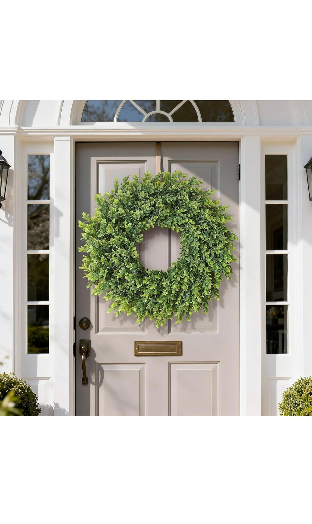 Artificial boxwood wreath