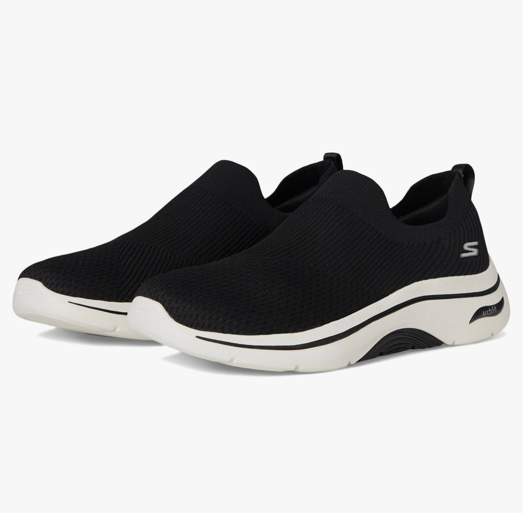 Skechers Women's Go Walk Arch Fit 2.0 - Paityn. Size 7