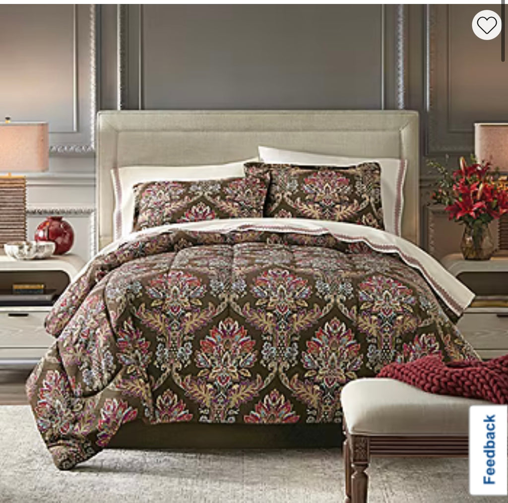 BroadHaven Lilith 8 piece Complete Bedding Set with sheets.