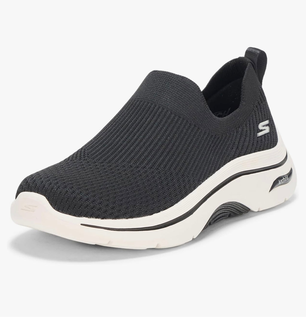 Skechers Women's Go Walk Arch Fit 2.0 - Paityn. Size 7
