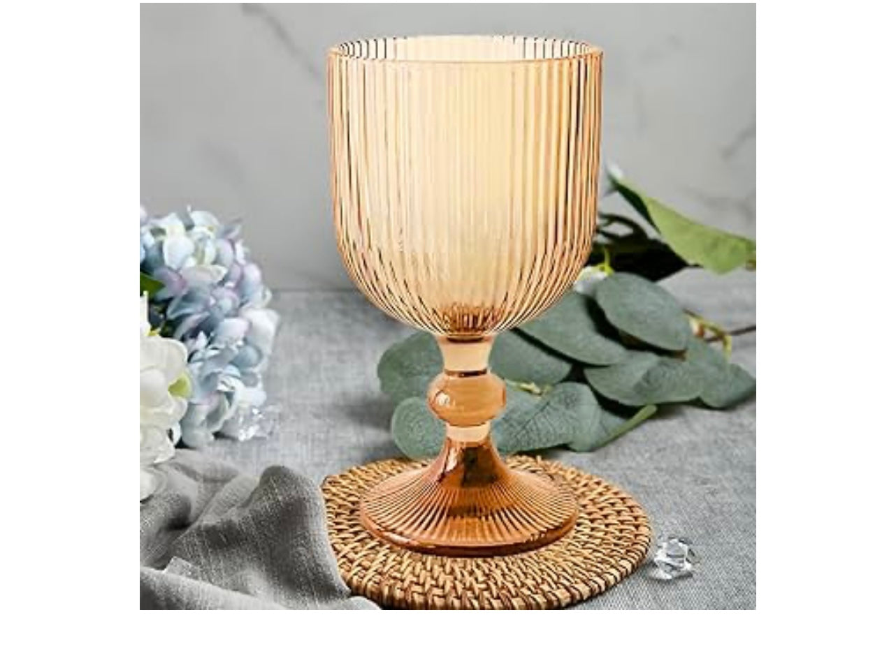 Set of 6 vintage wine glasses.