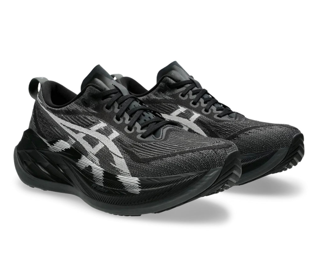 Asics Unisex Superblast 2 (001 - Black/White). Men’s size 8.5, women’s Size 10.