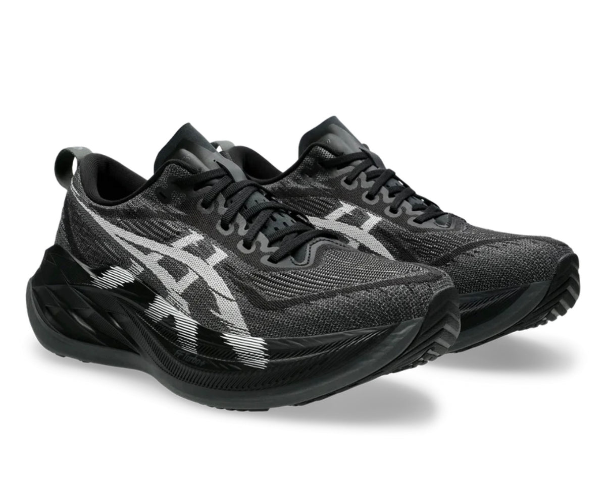 Asics Unisex Superblast 2 (001 - Black/White). Men’s size 8.5, women’s Size 10.