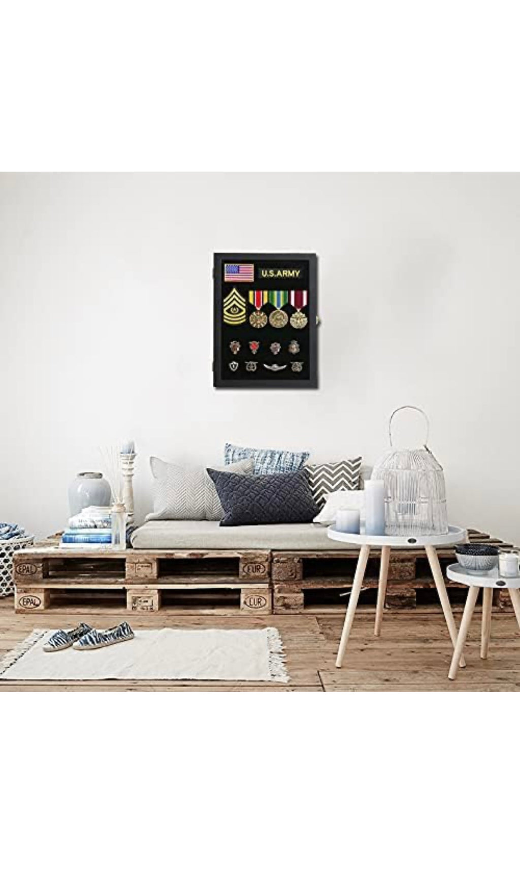 Verani pin display case