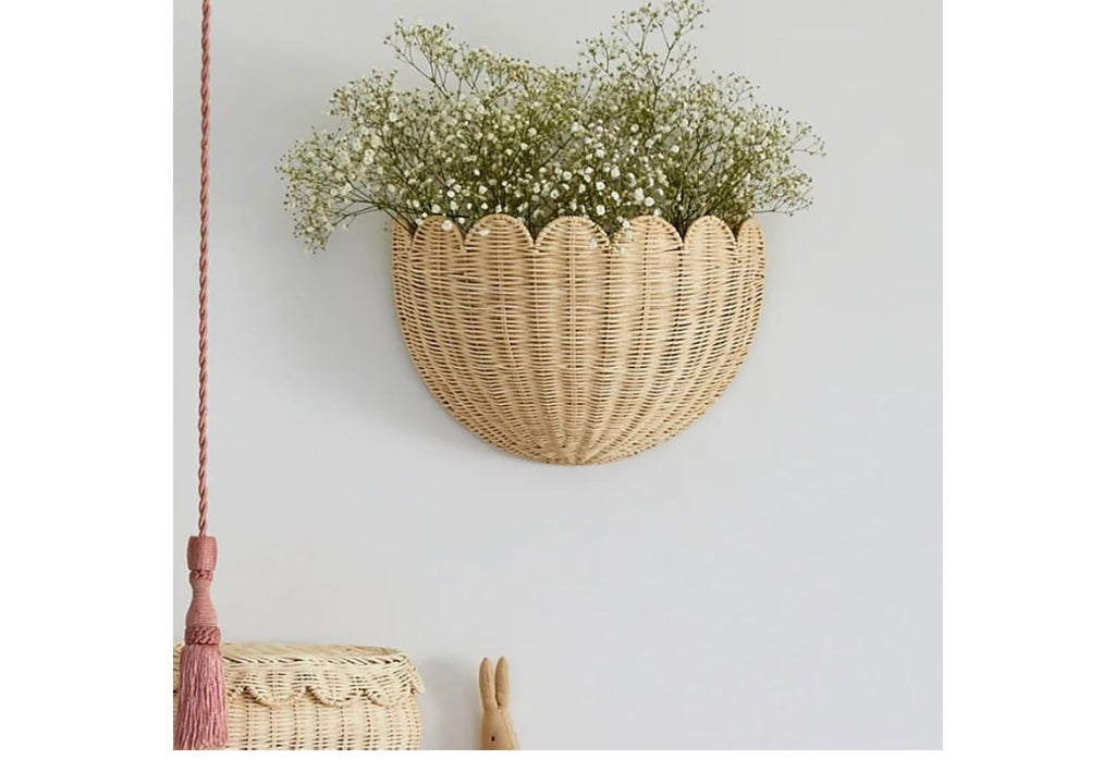 Scalloped Wicker Wall Baskets.