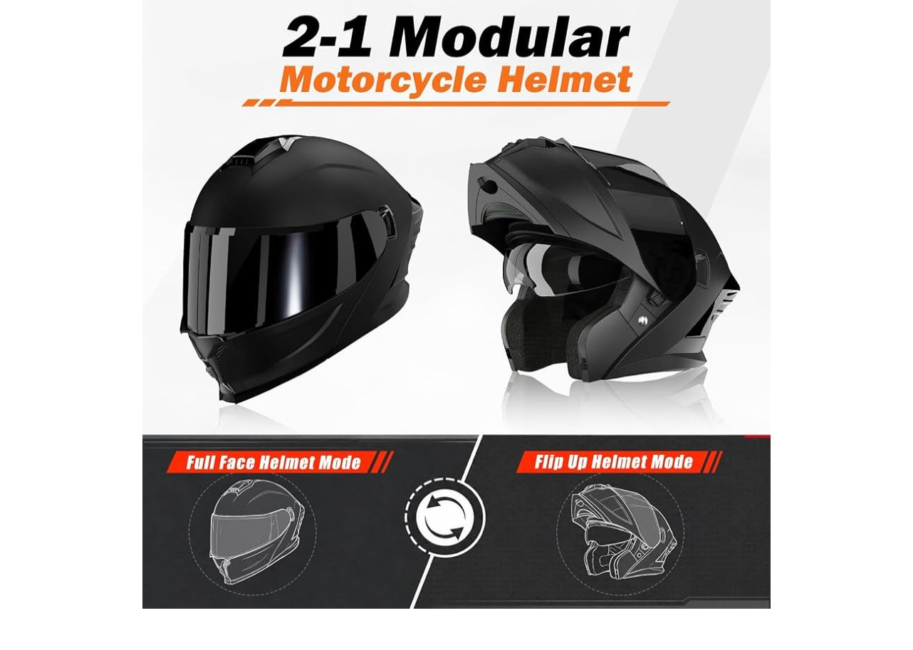Size XL Motorcycle Helmet. JR-815.