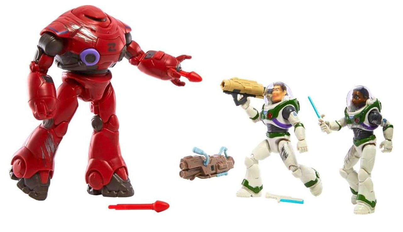 Mattel Disney Pixar Lightyear Set with 3 Action Figures, Space Rangers vs Robots Clash Pack with Buzz Lightyear, Izzy Hawthorne & Zyclops, 5-inch Scale