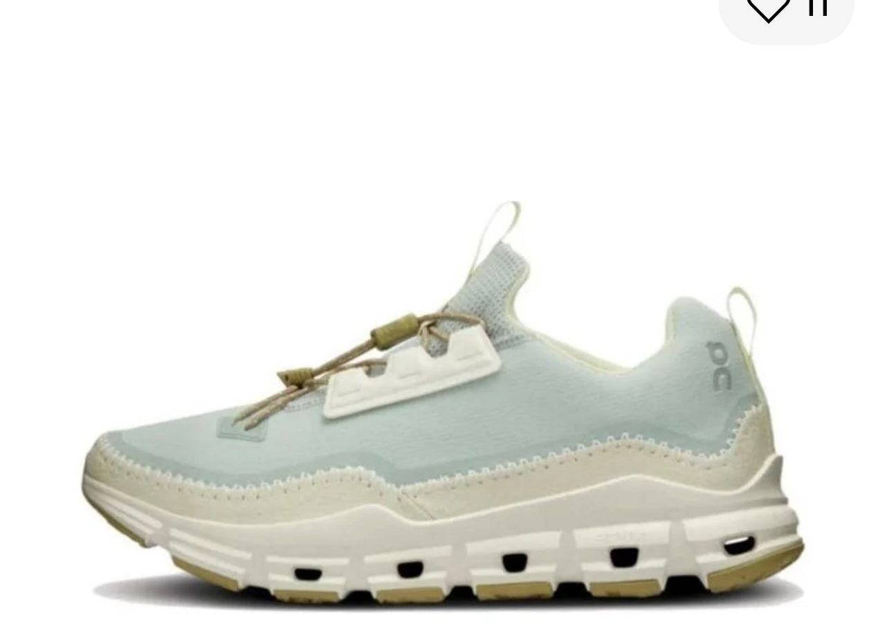 On Running Cloudaway 'Glacier Seedling'. Size 10.