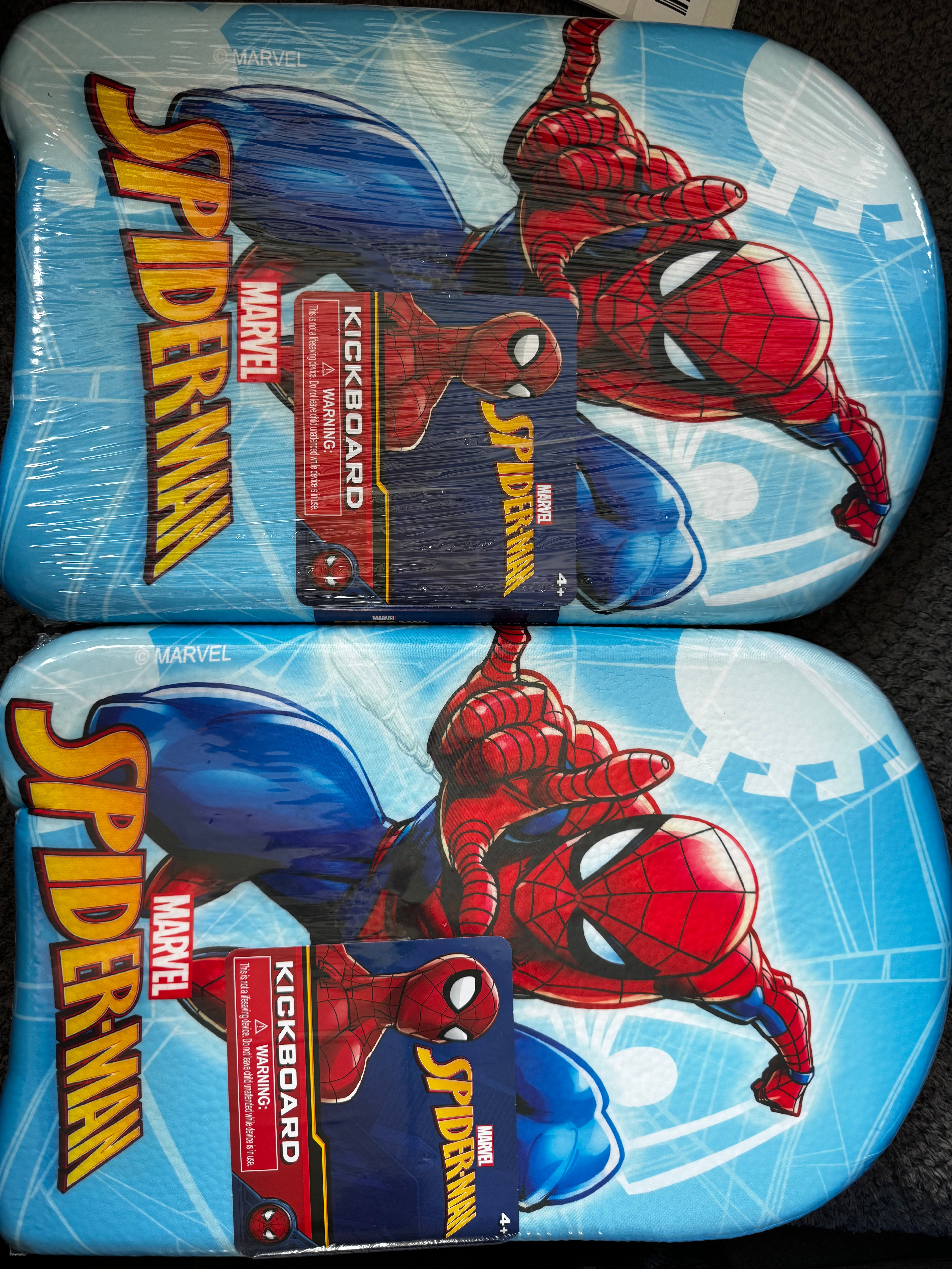 Set of 2 Spider-Man kickboards ages 4+