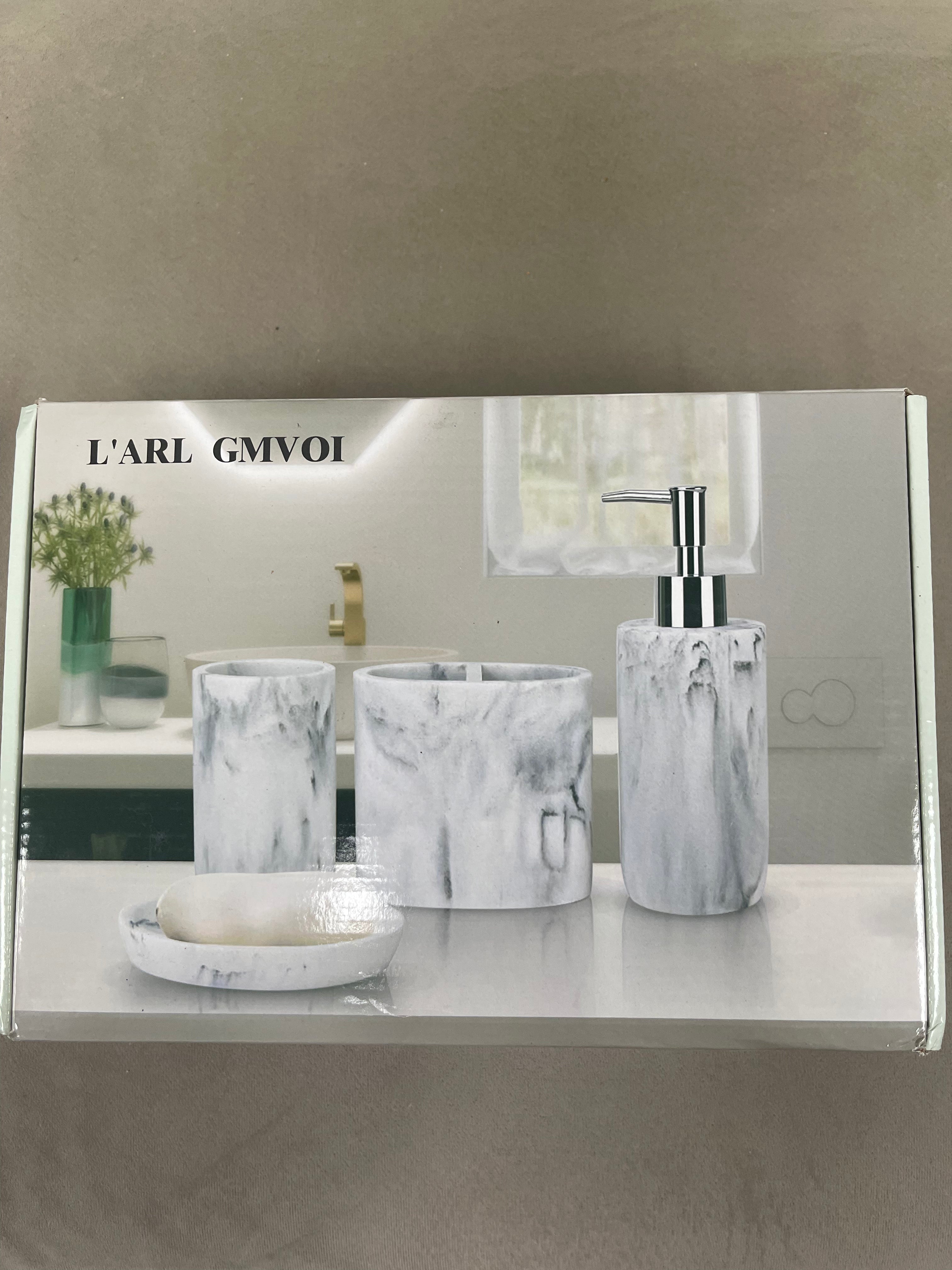 L’ARL GMVOI Bathroom Set
