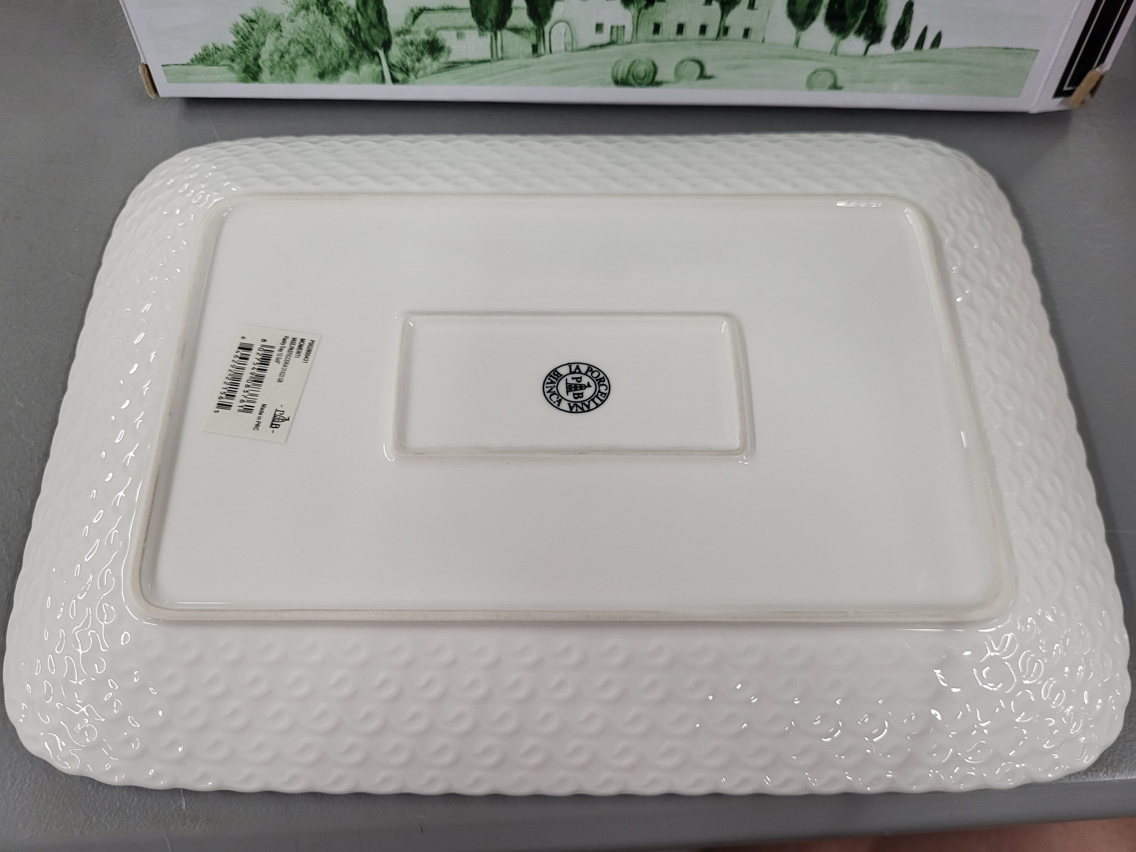 La Porcellana Bianca Pastry Tray 12.5" x 9"