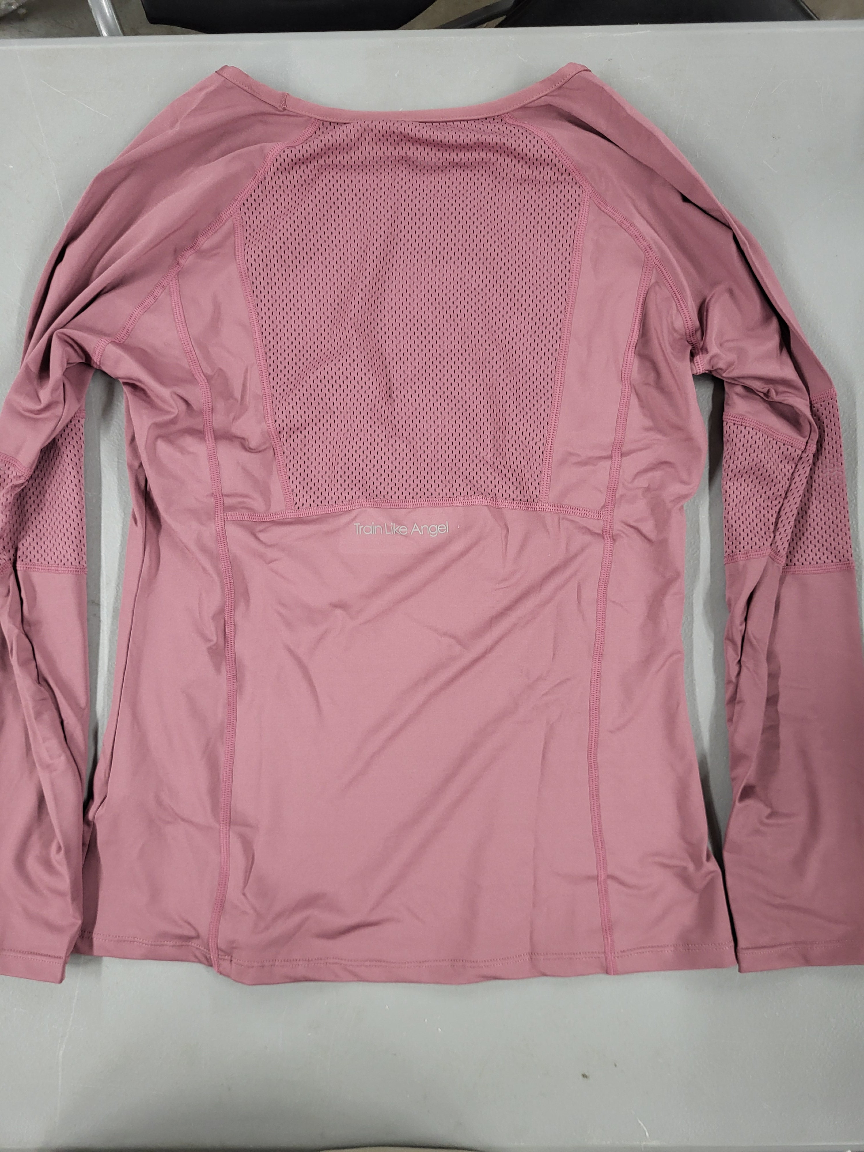 Dream Slim Long Sleeve Workout Top (Size XL)