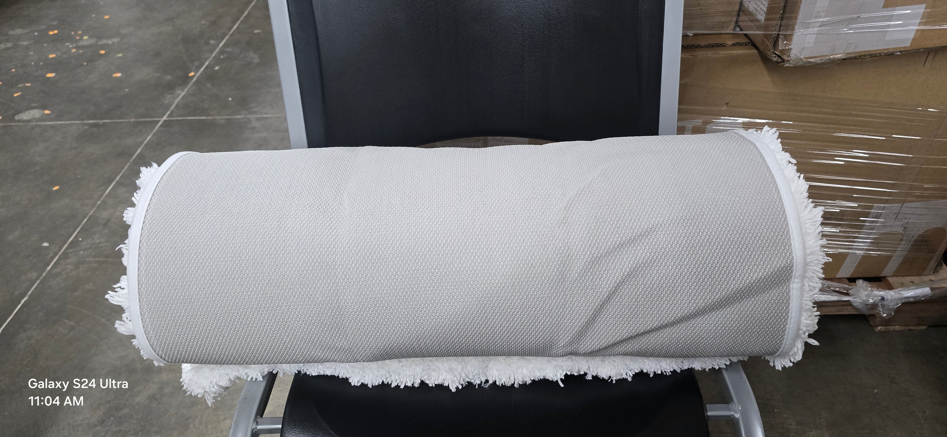 Item like new no box. Luxury Long Bathroom Runner Rug, 24"x 66".