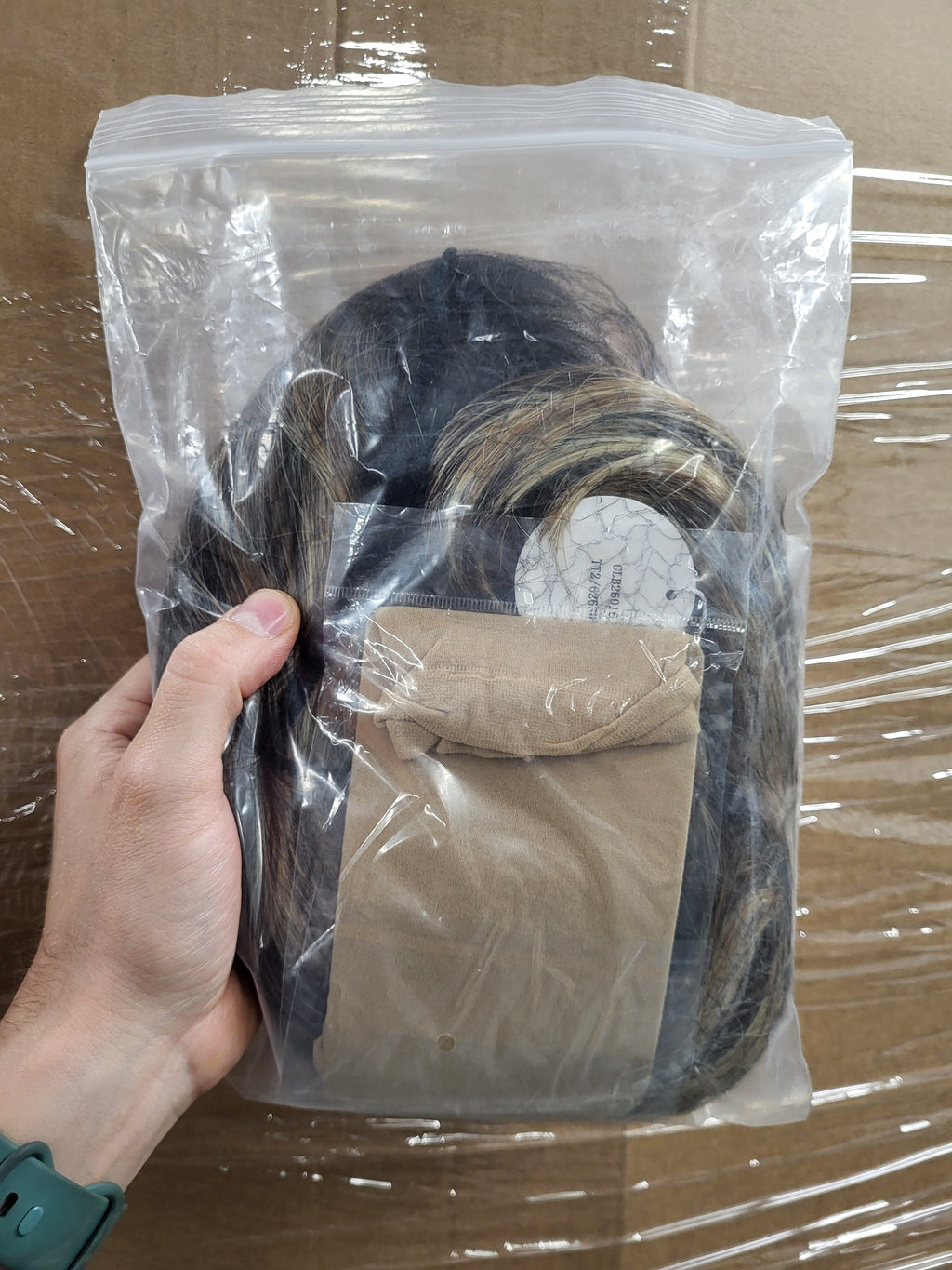 FAVE 13x6 Synthetic 18in Wig