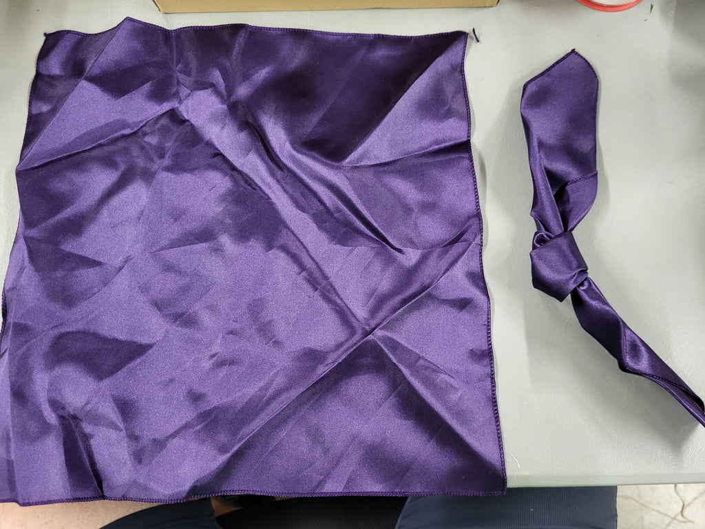 P Pothuiny 49 Pcs Silky Purple Satin Napkins 17 x 17 Inches, Square Smooth Wedding Dinner Napkins Bulk Cloth Napkins Table Napkins for Banquet Party Restaurant Decor, Thanksgiving, Christmas