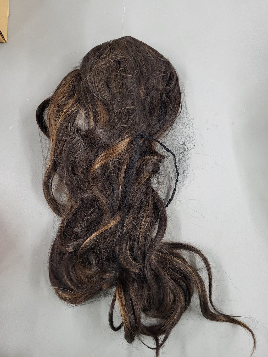 Hair Topper, Big Base 360 3D Hair Toppers for Women with Thinning Crown, 20 Inch Long Curly Wavy Hair Pieces with French Part Clip in Bangs for Daily Use Parties