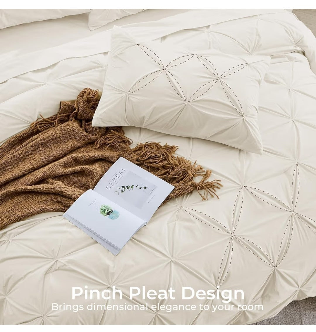 Sasttie 7 Piece California King Pintuck Comforter Set