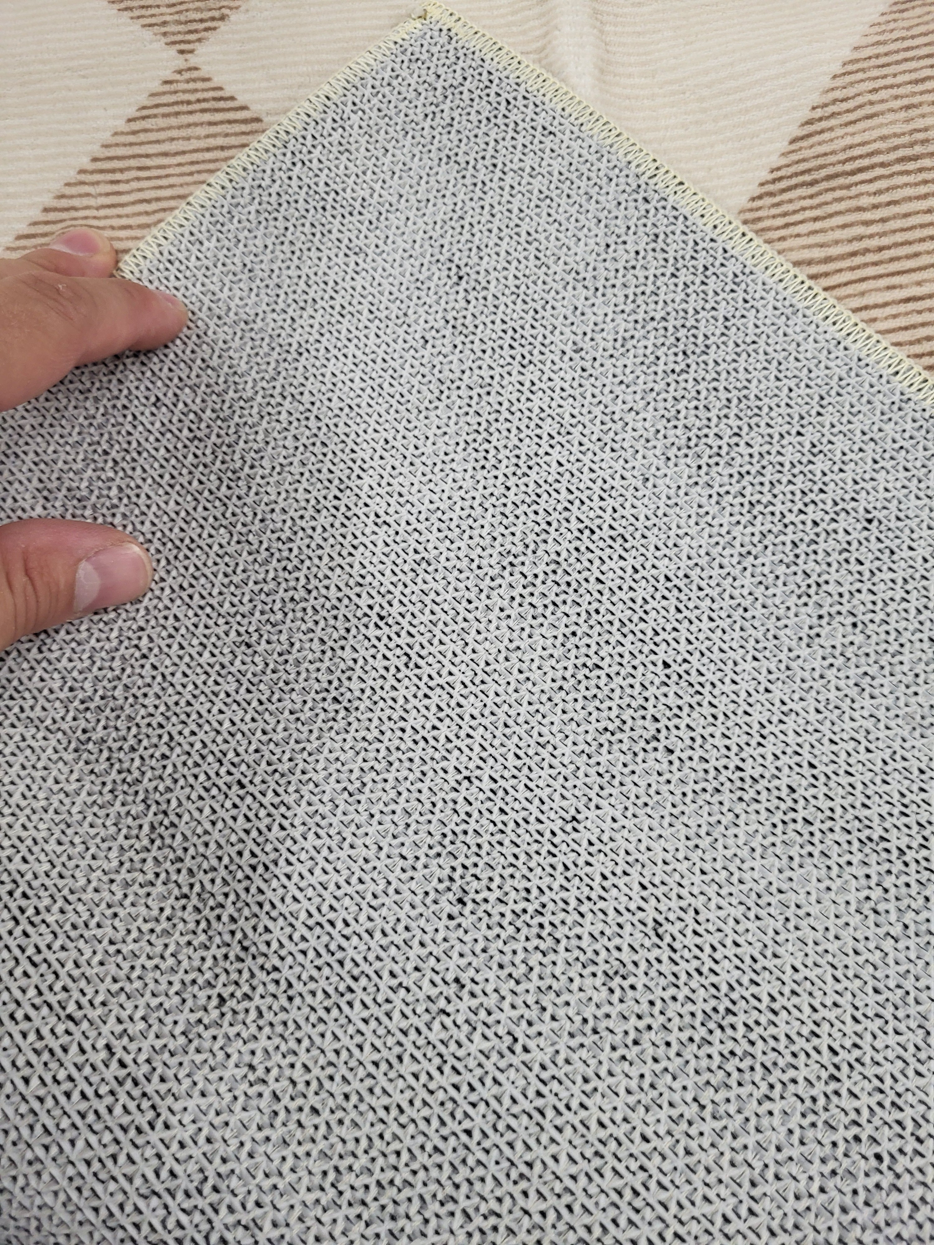 Beeiva Checkered Print Washable Indoor Door Mats for Entryway, 2x3 Non Slip Ultra Thin Bathroom Rugs Fit Under Door, Moroccan Diamond Decor Beige Small Rugs for Bedroom Kitchen Laundry Entrance