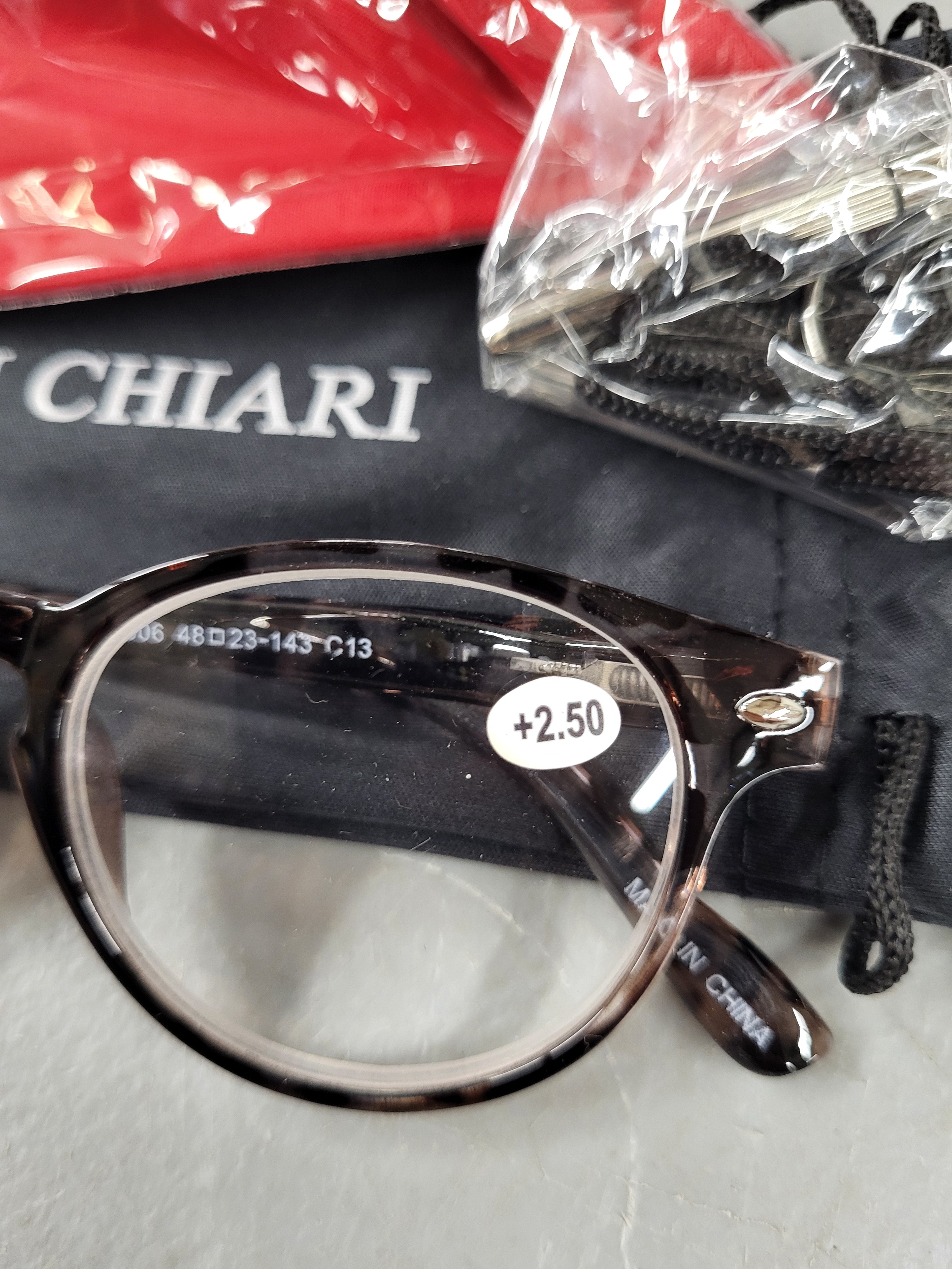 Occi Chiari Round Readers (+2.50 Magnification)