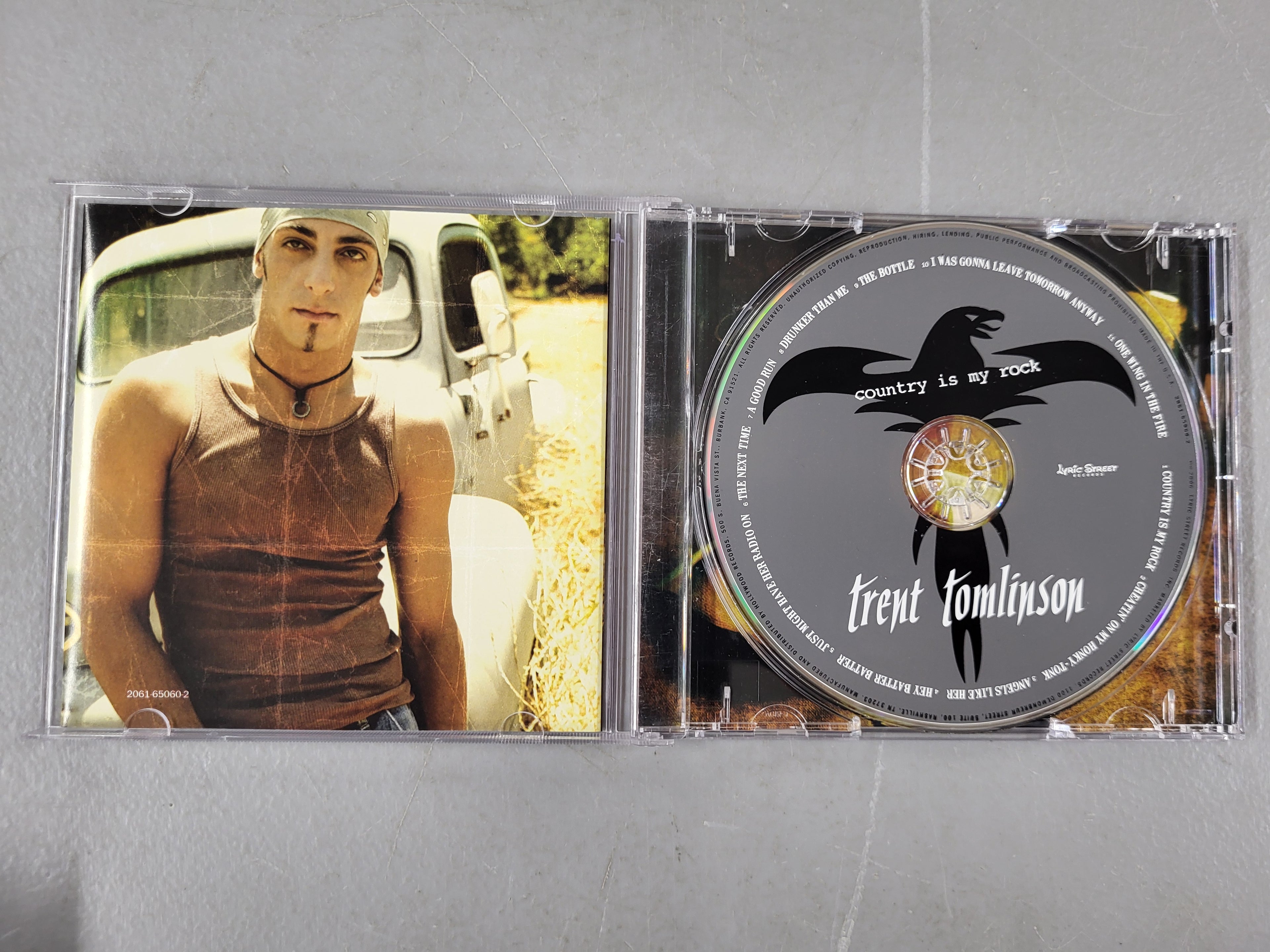Trent Tomlinson, Country Is My Rock