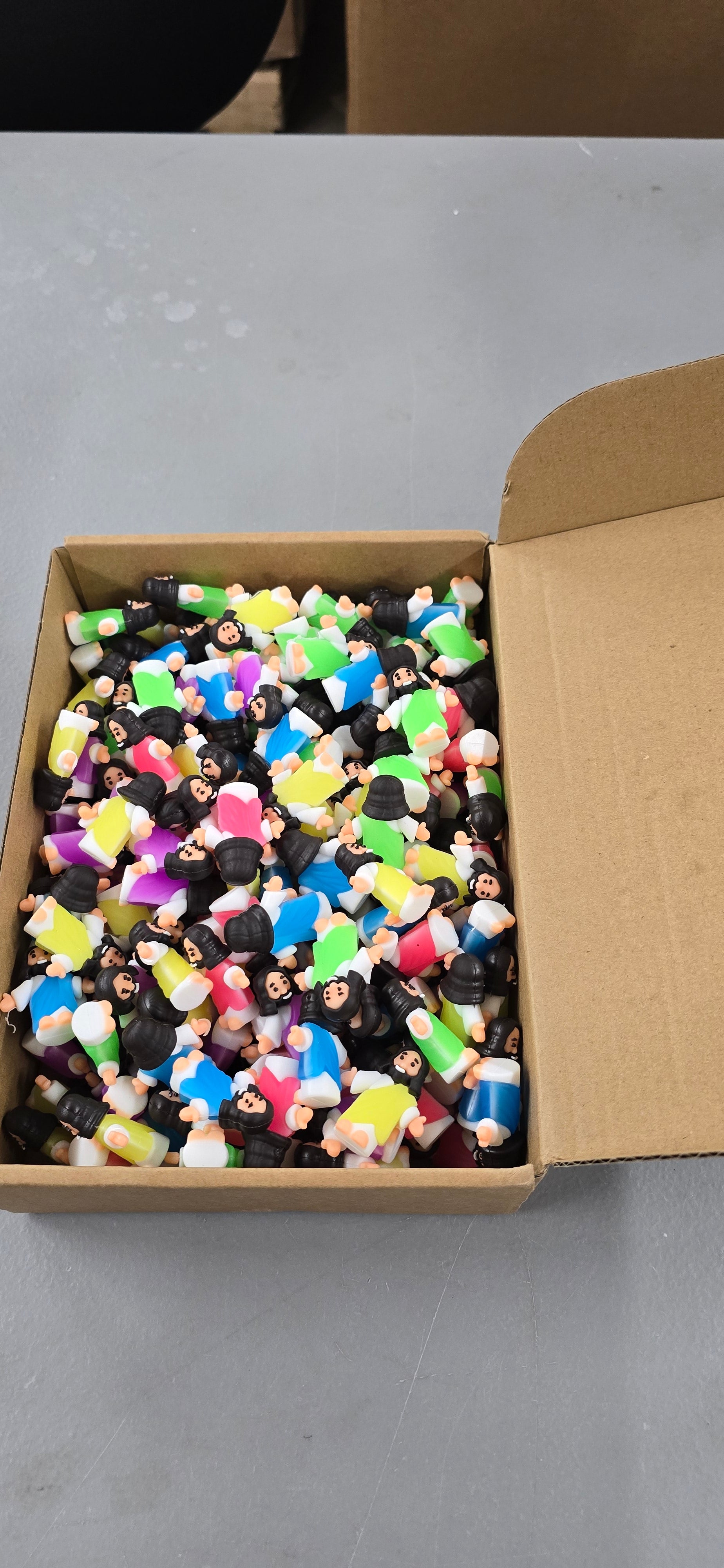 (123)
Barydat 200 Pcs Little Jesus Figures Glow in The Dark.