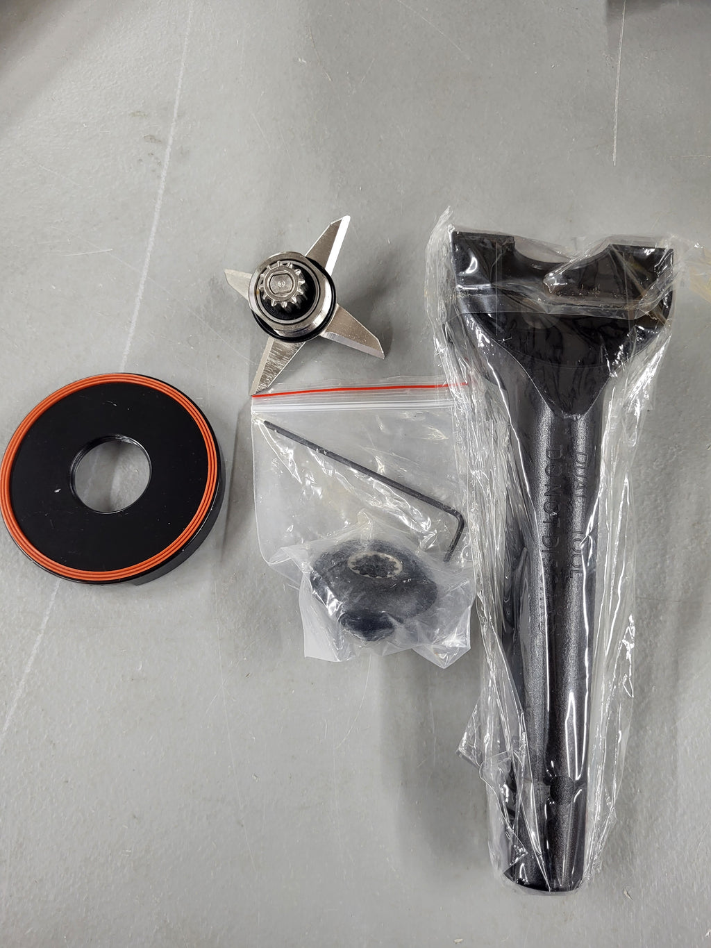 4 Wet Blade with Wrench