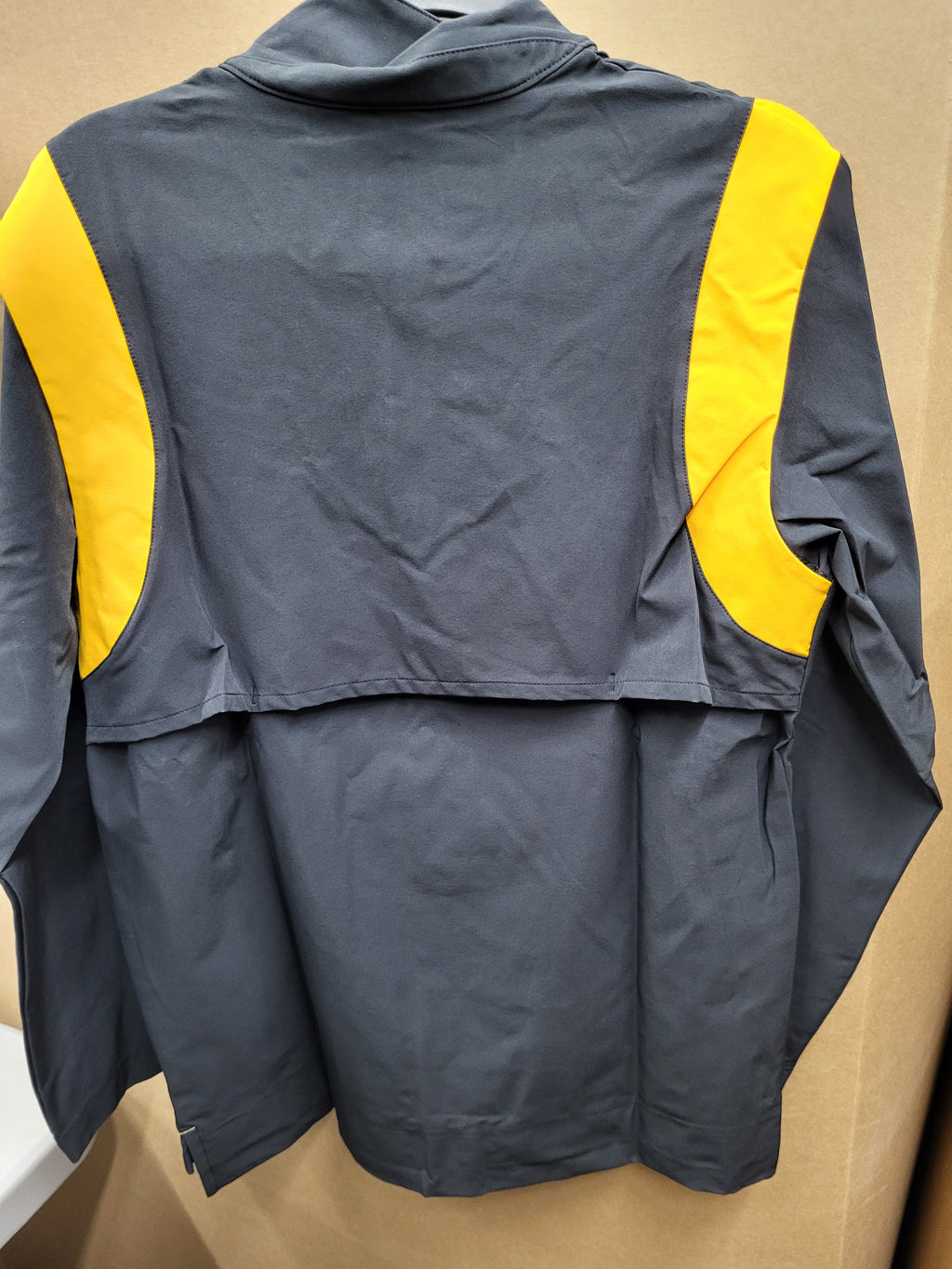 Nike 1/4 zip pull over
