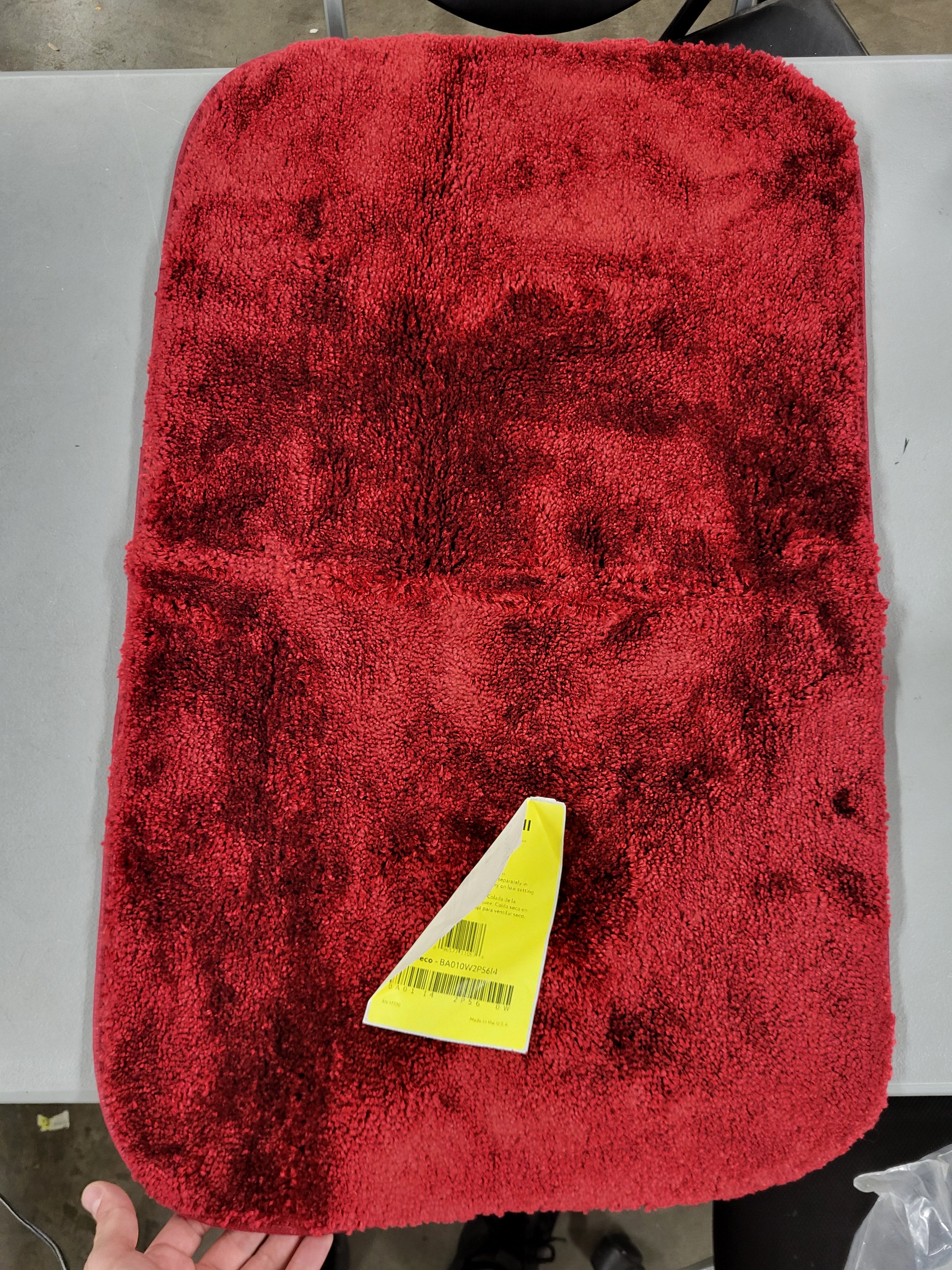 Traditional Taupe Red 2 Piece Bathroom Rug Set