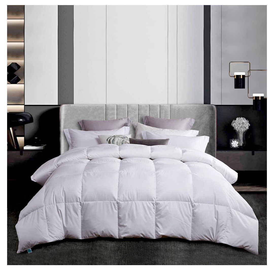 Martha Stewart White DownAll Season Comforter (Full/Queen Size)