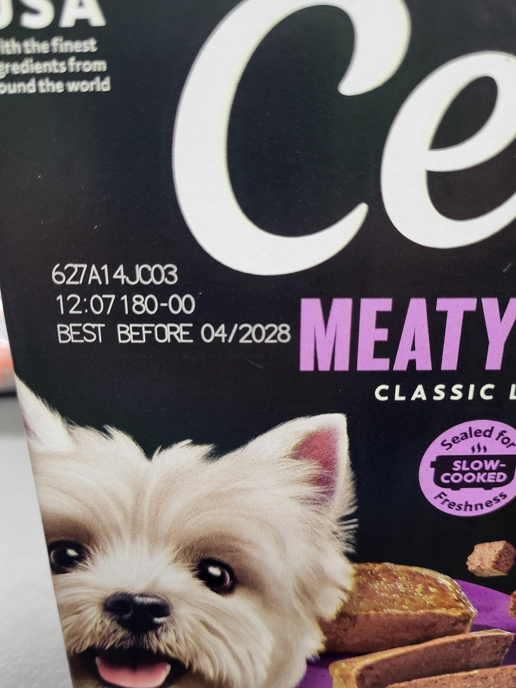 Cesar Classic Loaf in Sauce Wet Dog Food, Meaty Selects, 3.5 oz, 24 Count
Real beef or chicken #1 ingredient, no fillers or artificial flavors, slow-cooked, easy to digest, easy peel trays