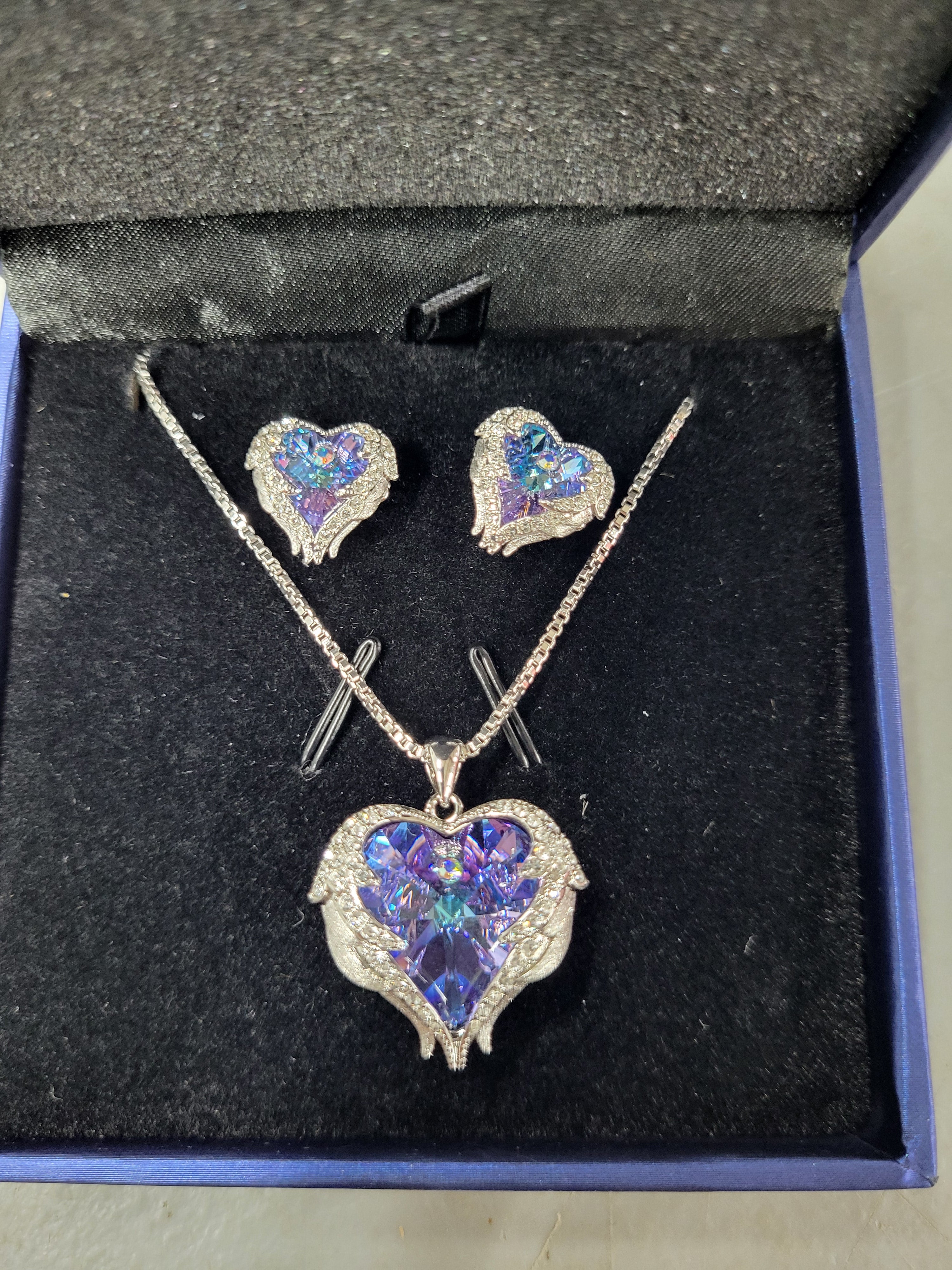 CDE Jewelry Angel WingHeart Pendant Necklace and Earrings