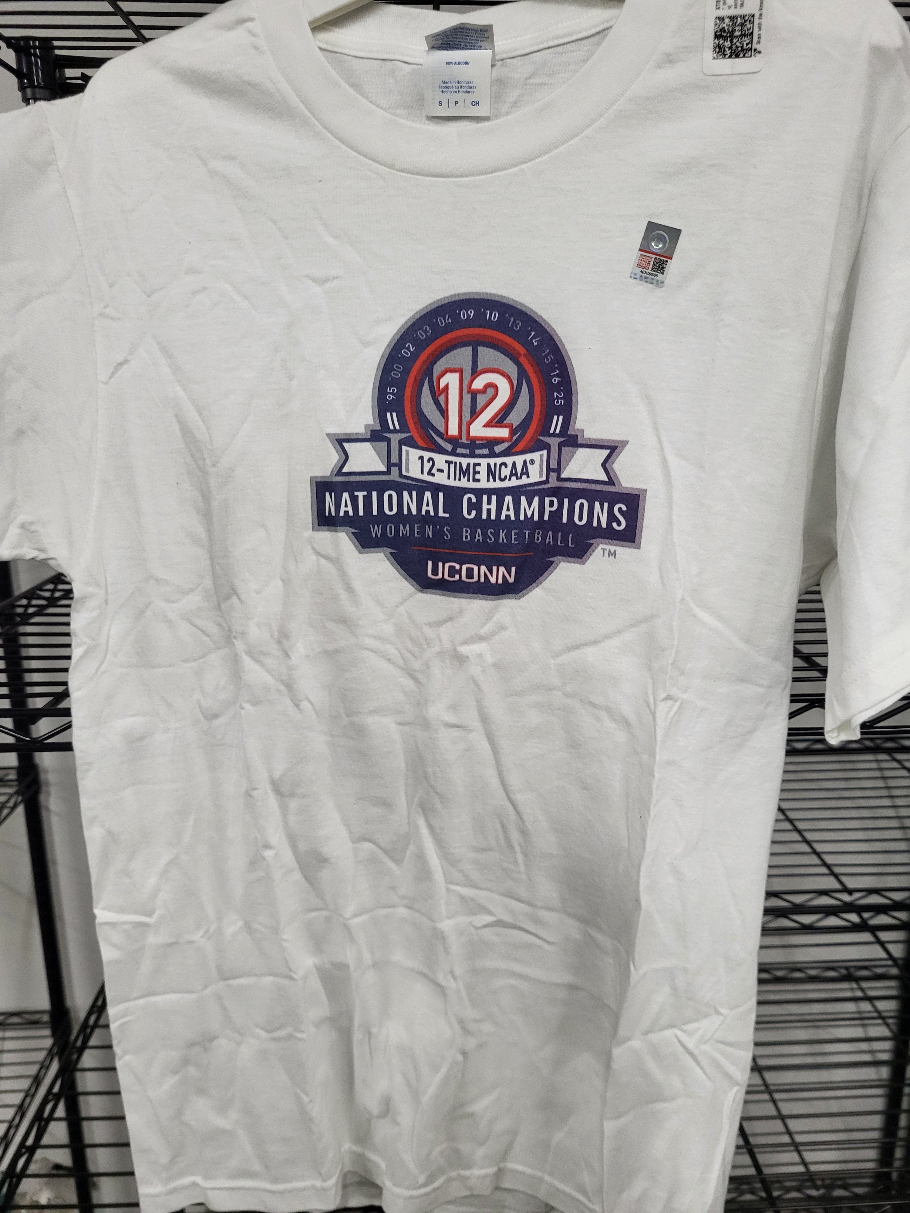 UCONN Womens Basketball National Champions (Small)