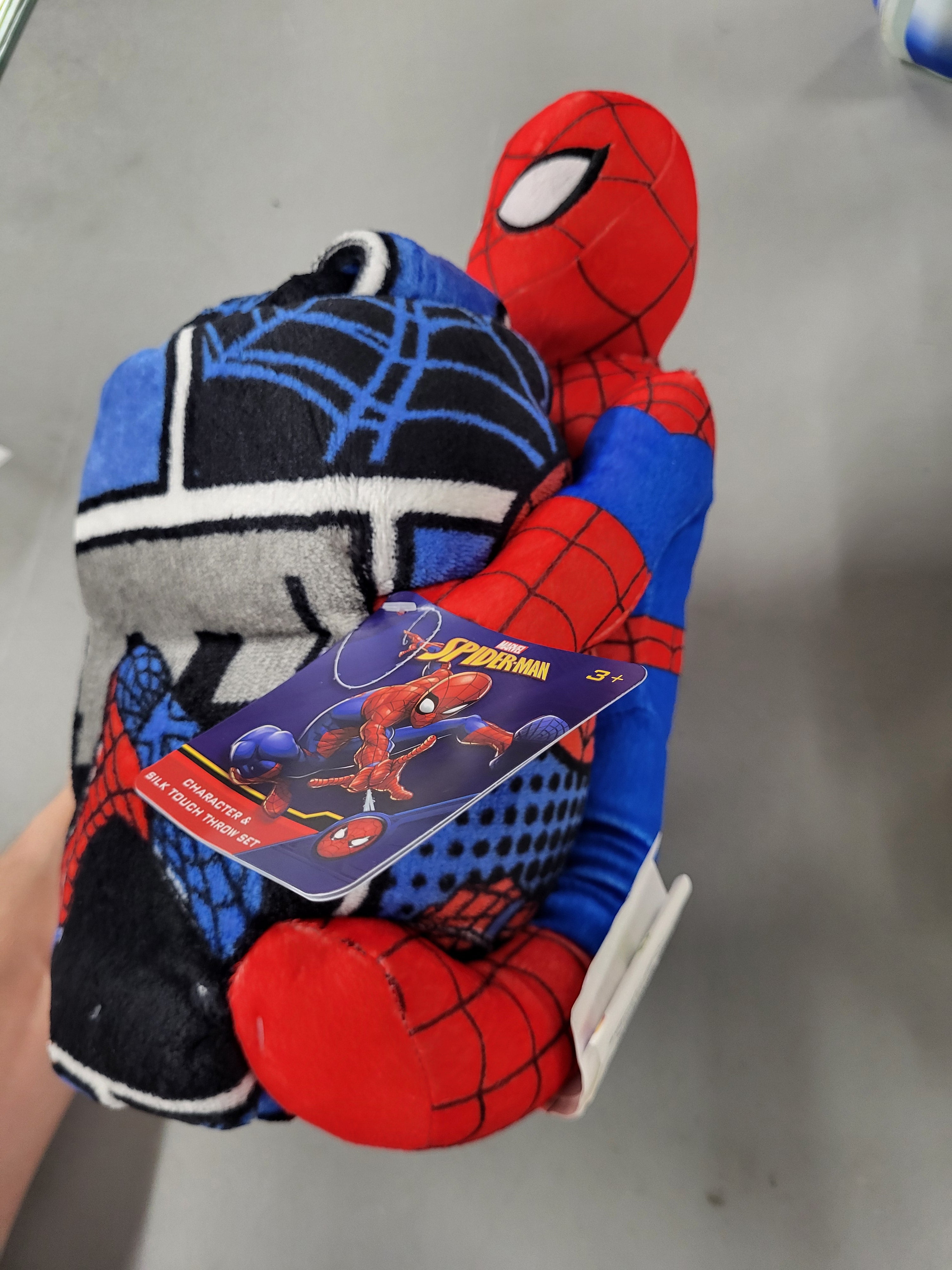 Spider-Man Plush Hugger and Throw Blanket Set
