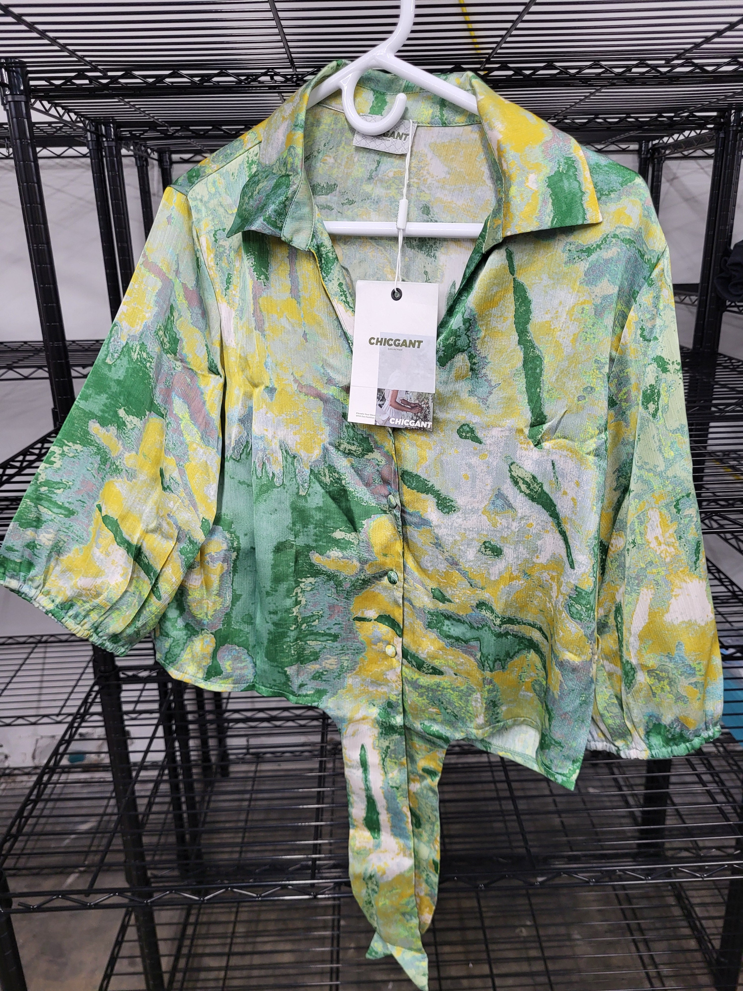 Tie Front Cropped Shirt (Large)