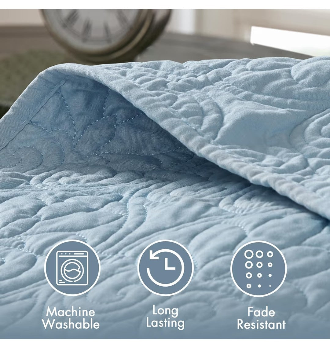 Madison Park King Size Coverlet Set