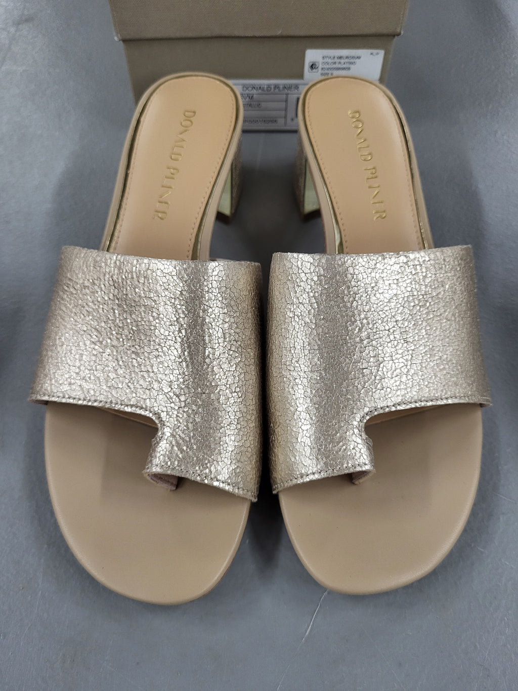 Donald Pliner Patino (Size 9)