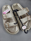 Bobbie Brooks Sandle (Women's M 7/8)