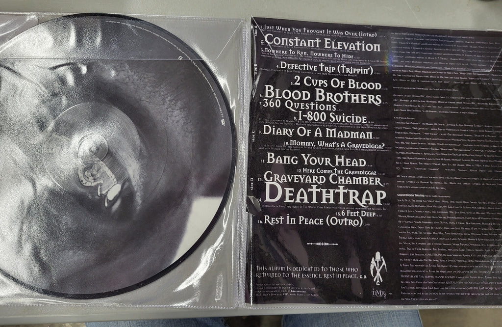 Gravediggaz Six Feet Deep Vinyl 2 pack