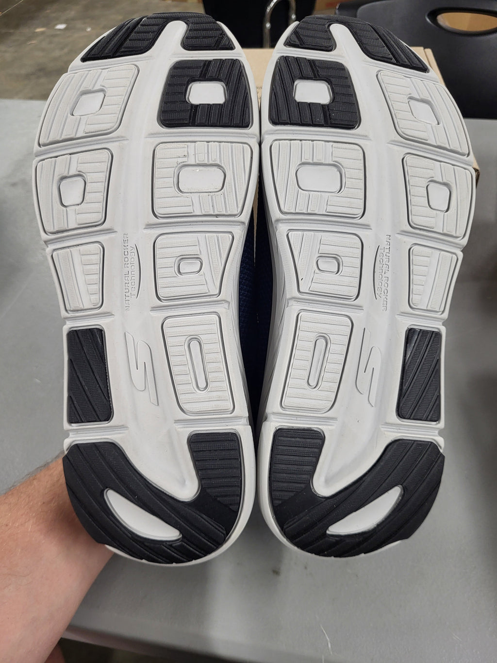 Skechers Max Cushioning Slip-in Sneakers (Size 13)