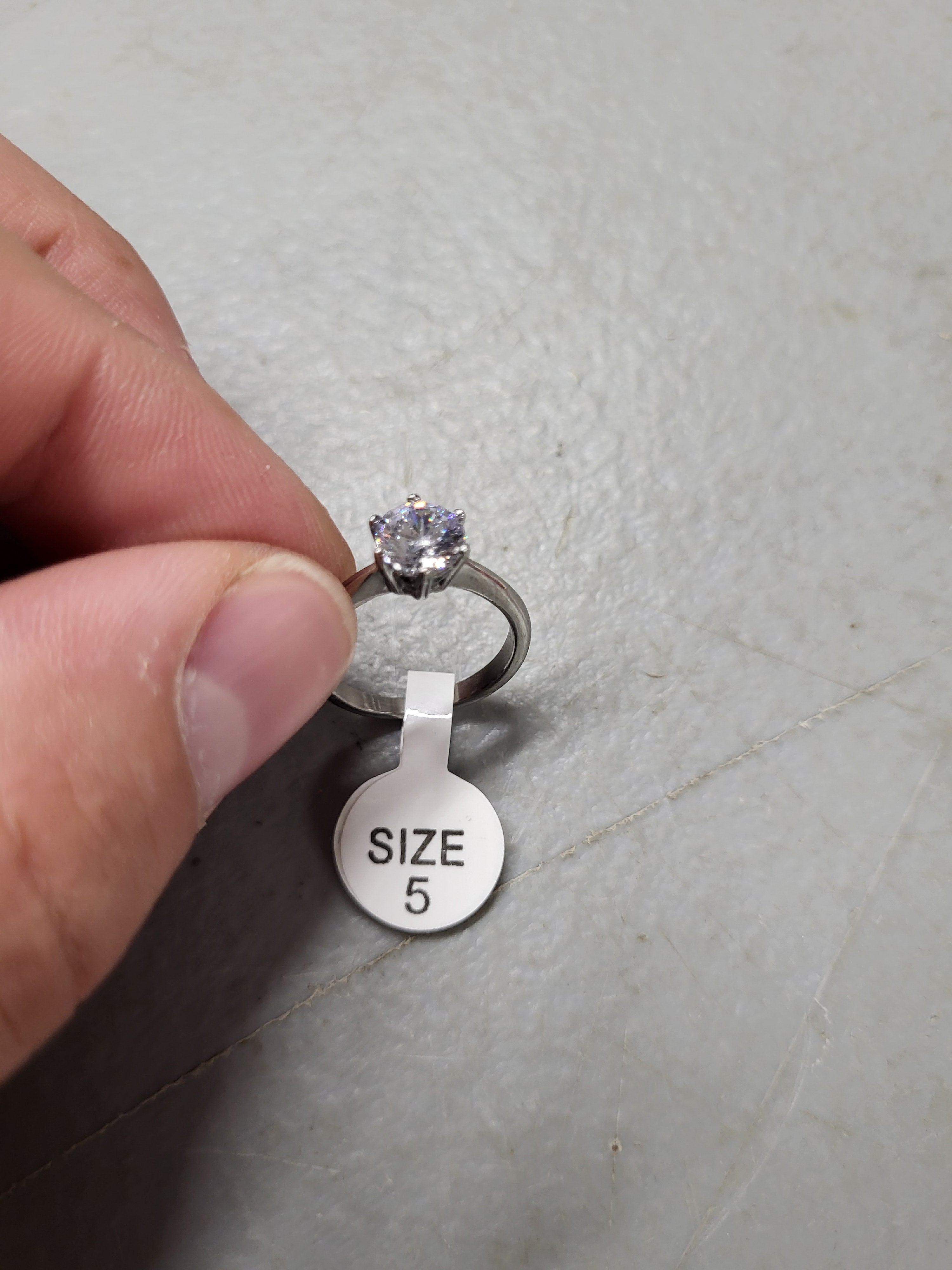 Classic Solitair Wedding Engagement Propsal Ring (Size 5)