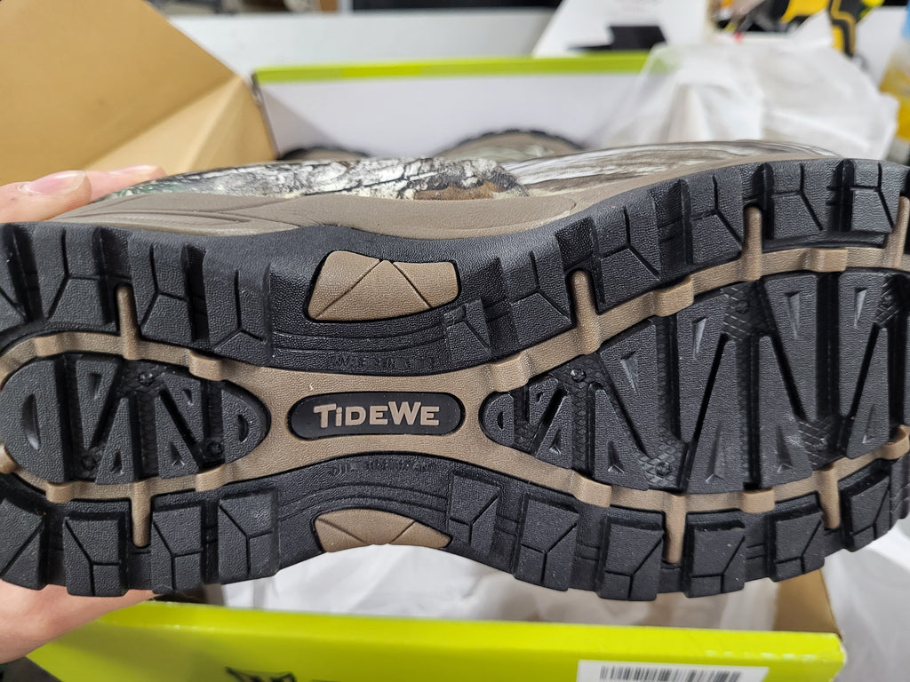 Tidewe Insulated Camo Boots (Size 5)