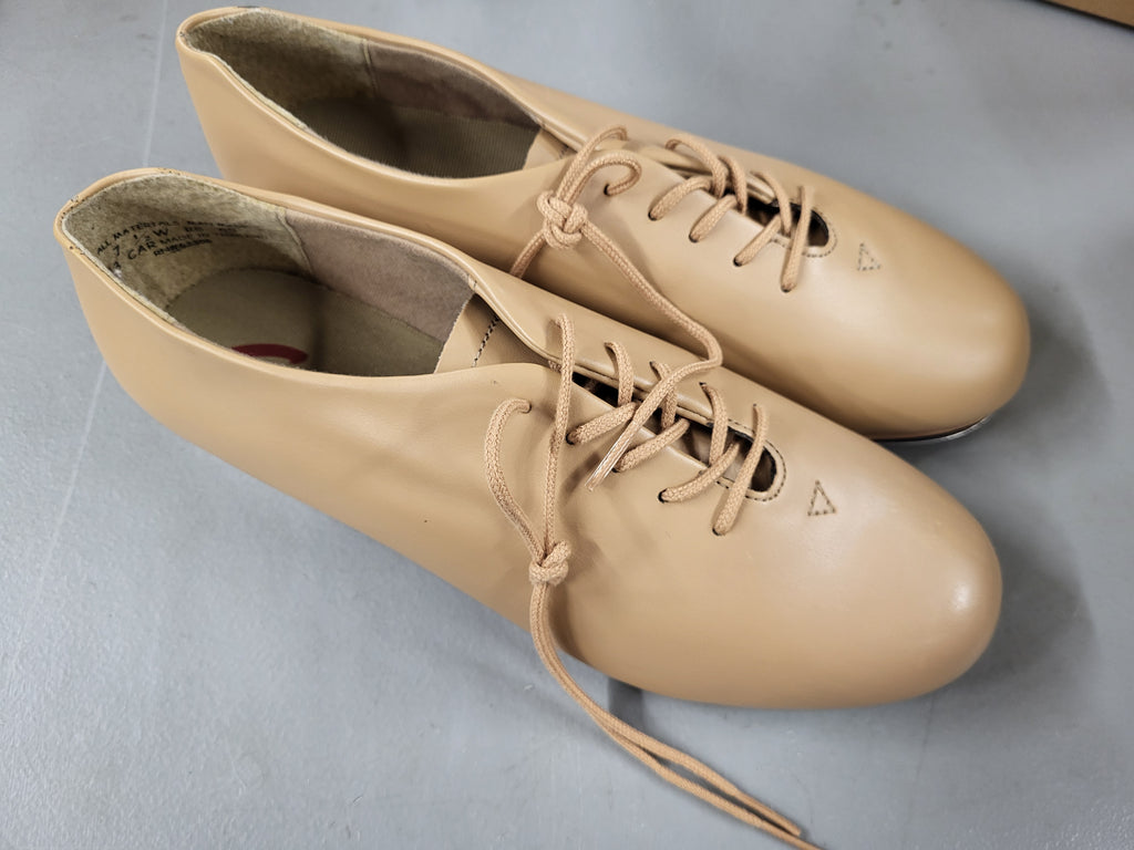 Caption Tap Shoes (7.5)