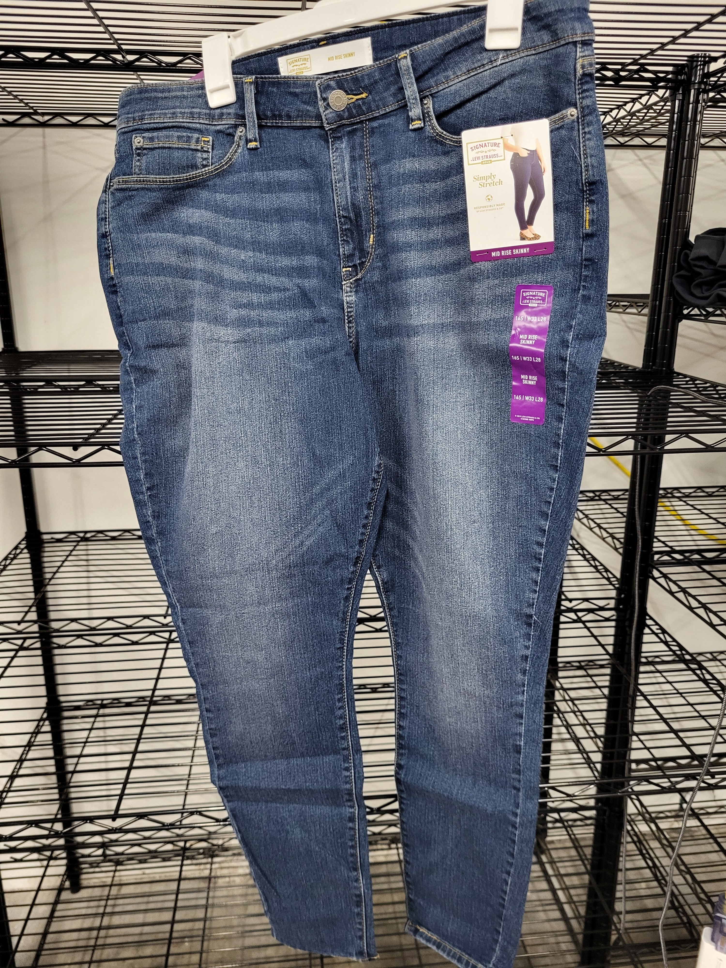 Mid-Rise Skinny Levi Signature Gold (16S)