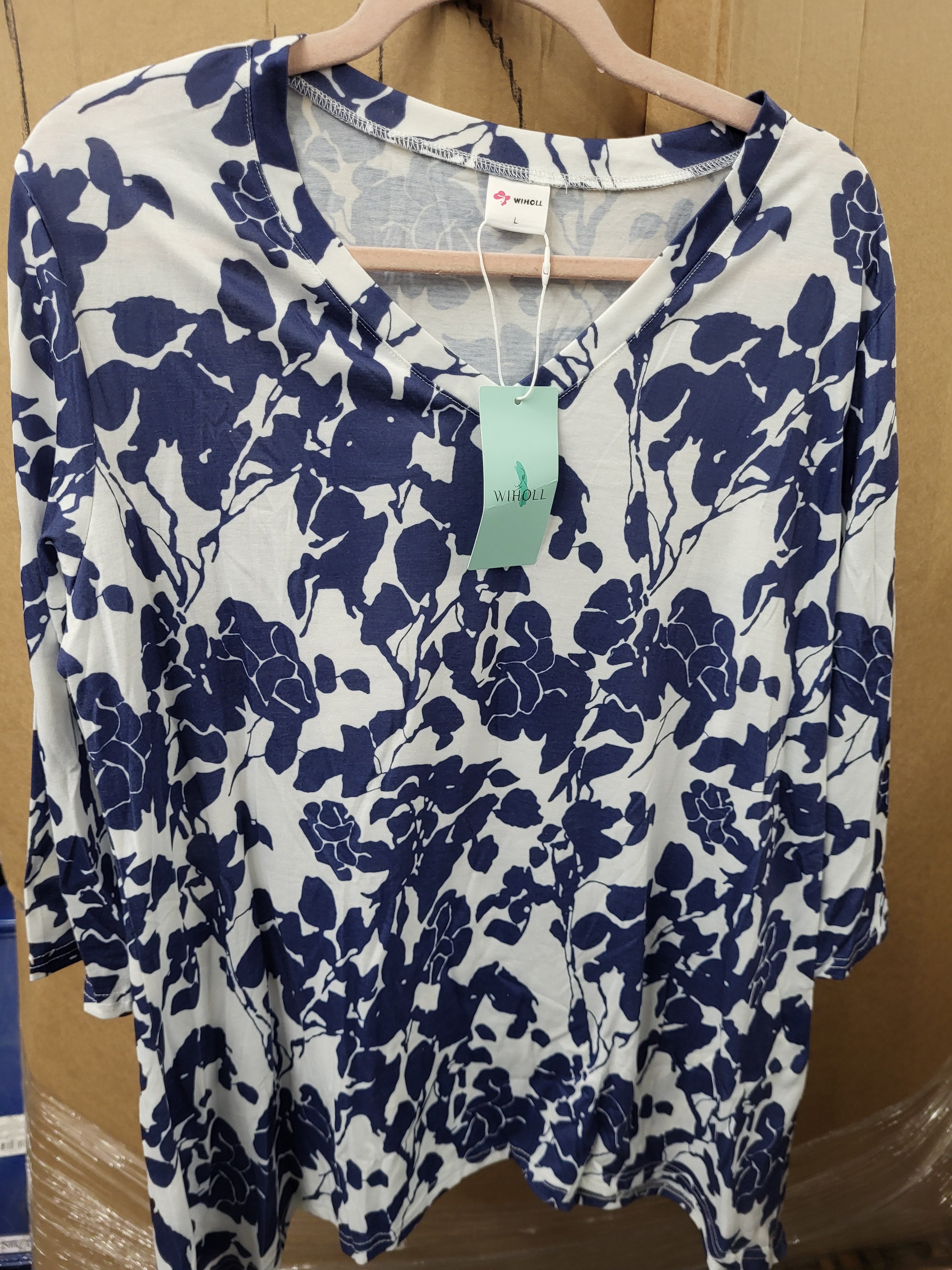Womens V Neck 3/4 Sleeve (Large)